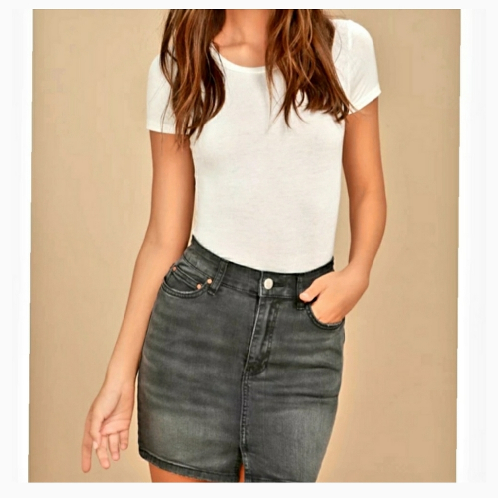 Awesome Cotton Basic White Tee - NWT